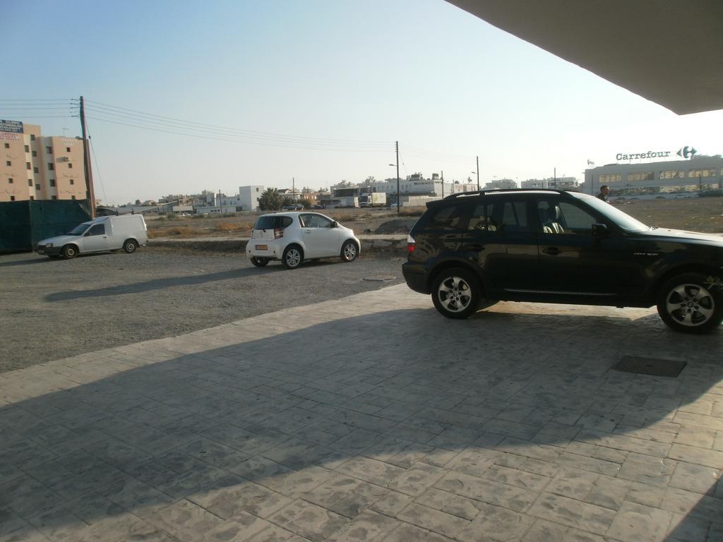 Alora Apartments Larnaca Eksteriør billede
