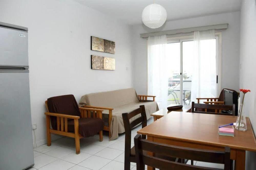 Alora Apartments Larnaca Eksteriør billede